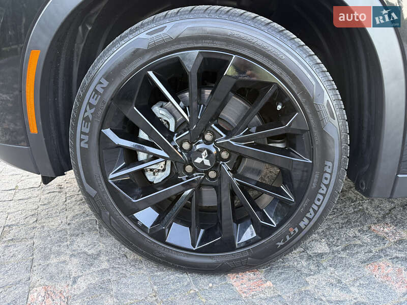 Mitsubishi Outlander 2024