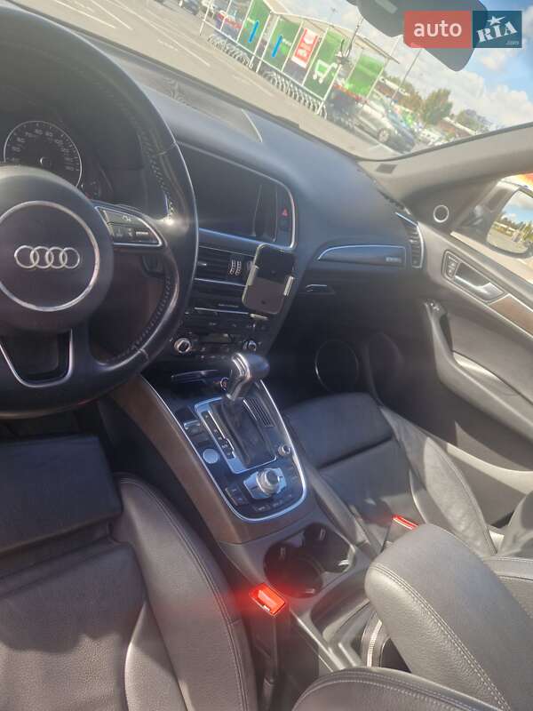 Audi-30
