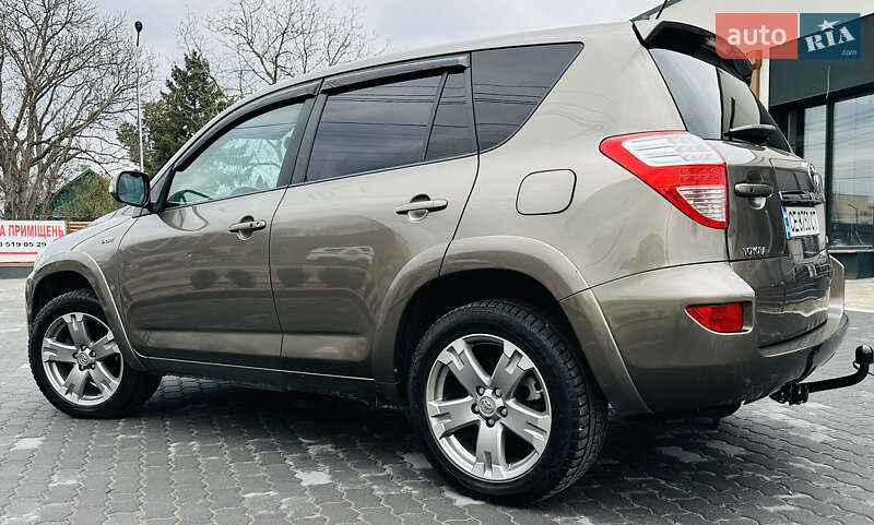 Toyota RAV4 2009