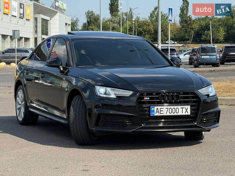 Audi-5