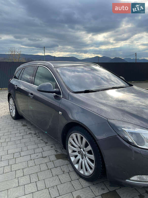 Opel Insignia 2011