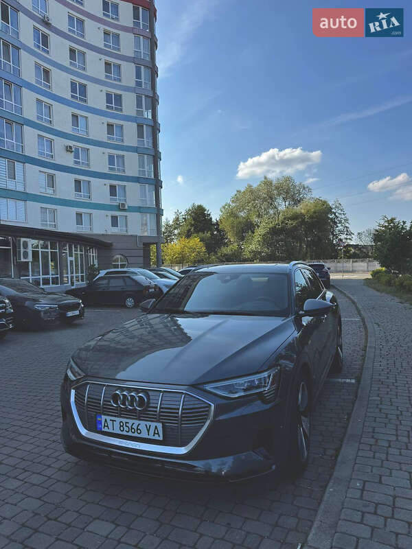 Audi-3