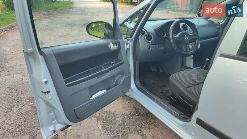 Mitsubishi Colt 2008