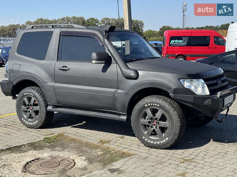 Mitsubishi Pajero 2007