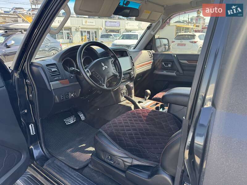 Mitsubishi Pajero 2007