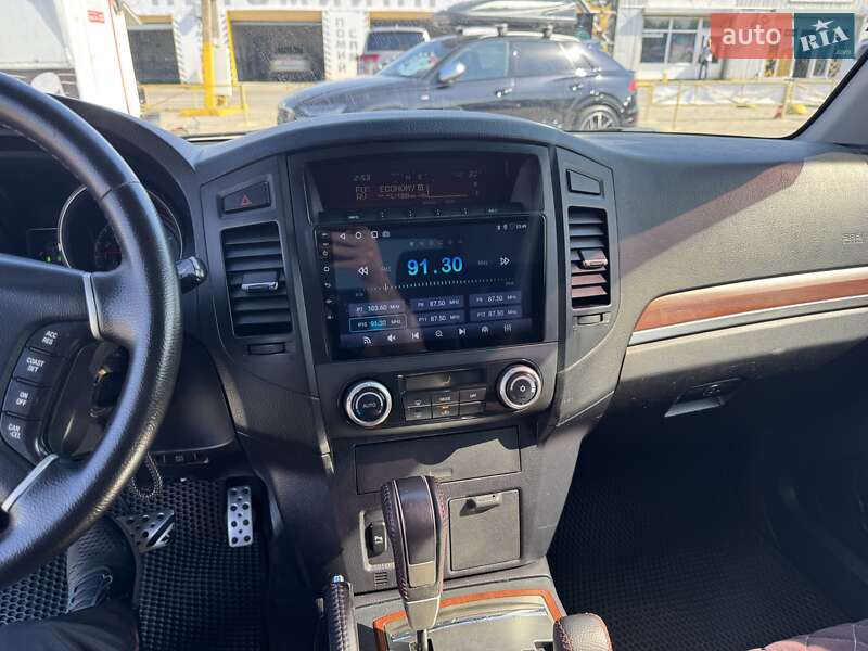 Mitsubishi Pajero 2007