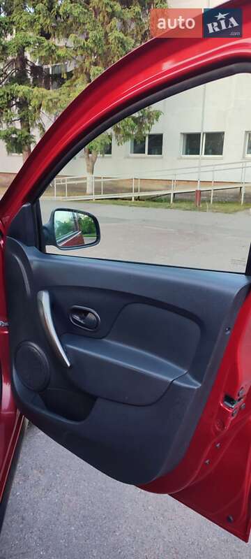 Dacia Sandero StepWay 2013