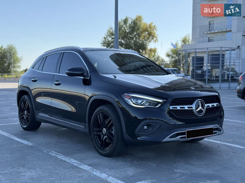 Mercedes-Benz GLA-Class 2020