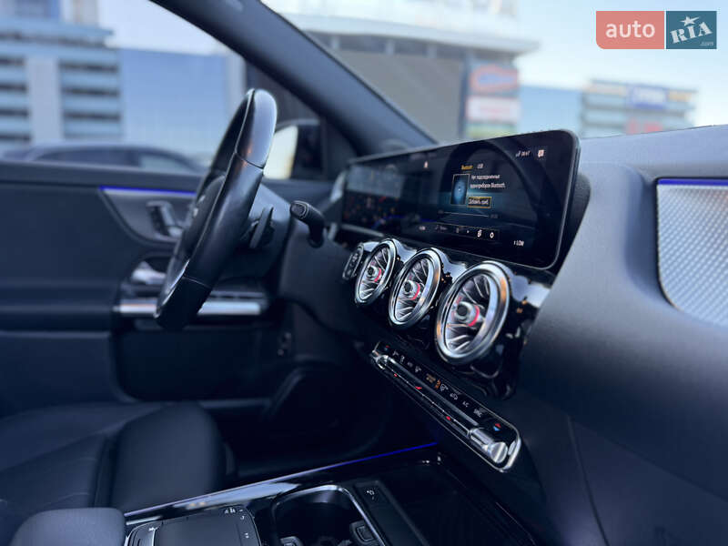 Mercedes-Benz GLA-Class 2020