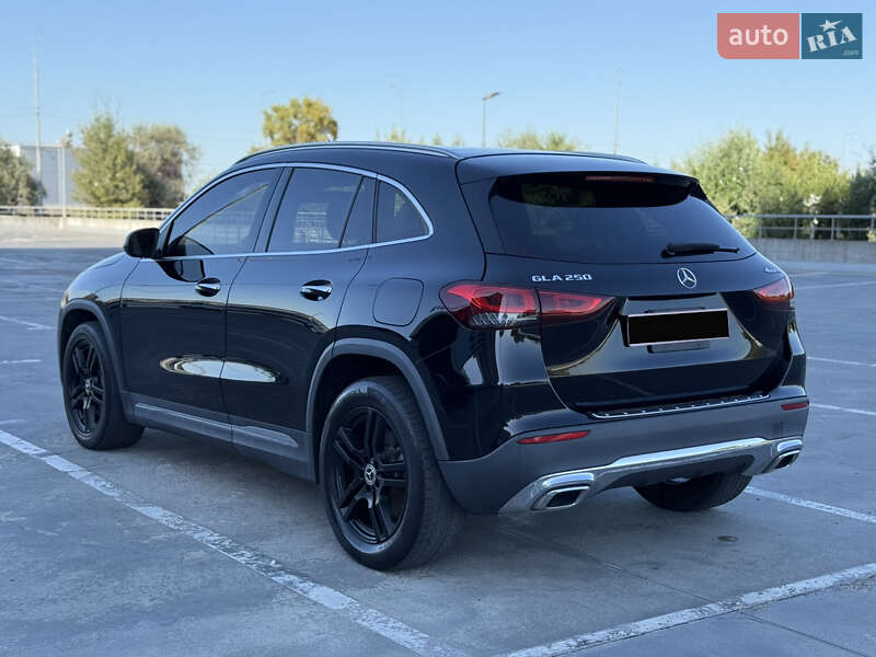 Mercedes-Benz GLA-Class 2020