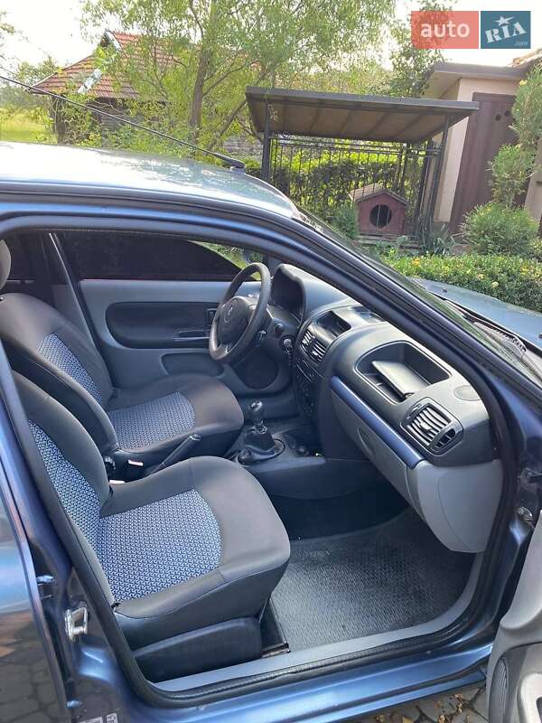 Renault Clio Symbol 2008