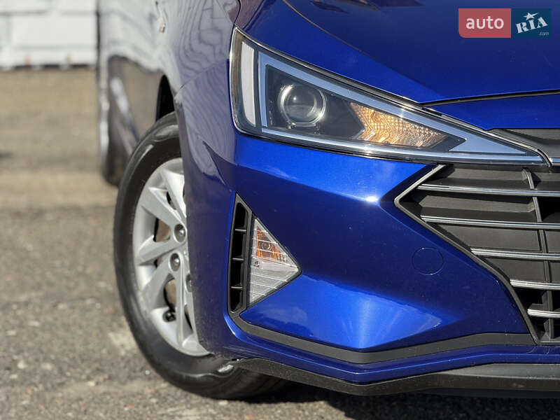 Hyundai Elantra 2019