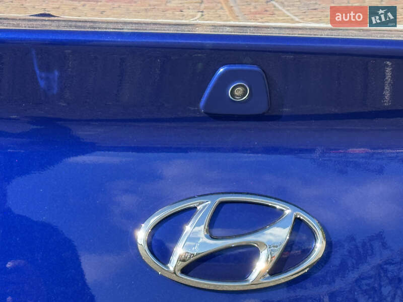 Hyundai Elantra 2019