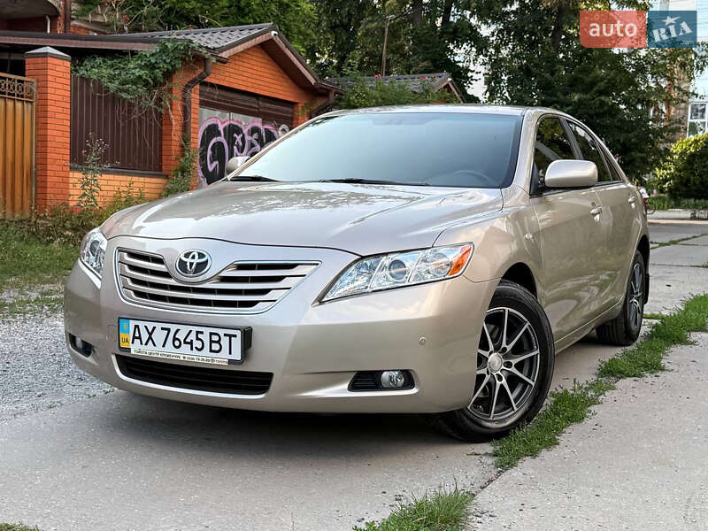 Toyota Camry 2008