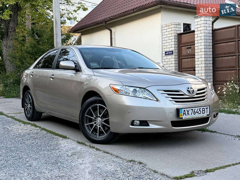 Toyota Camry 2008