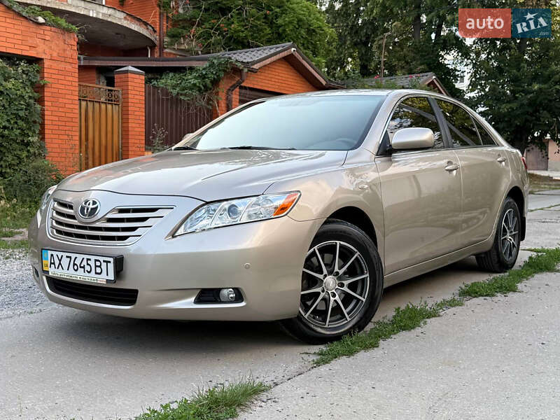Toyota Camry 2008