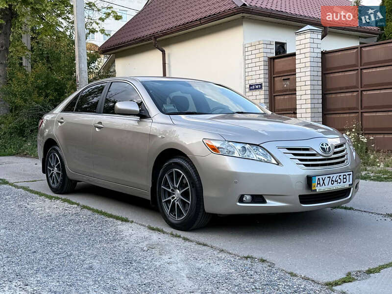 Toyota Camry 2008