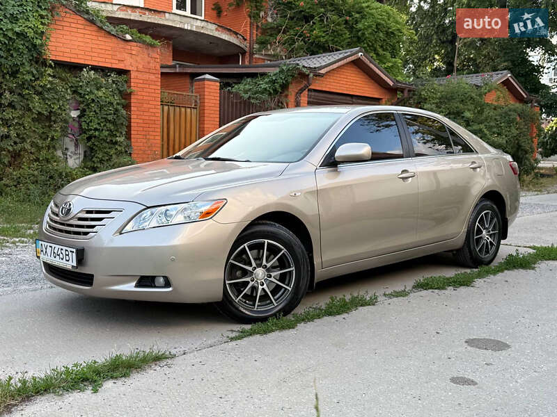 Toyota Camry 2008