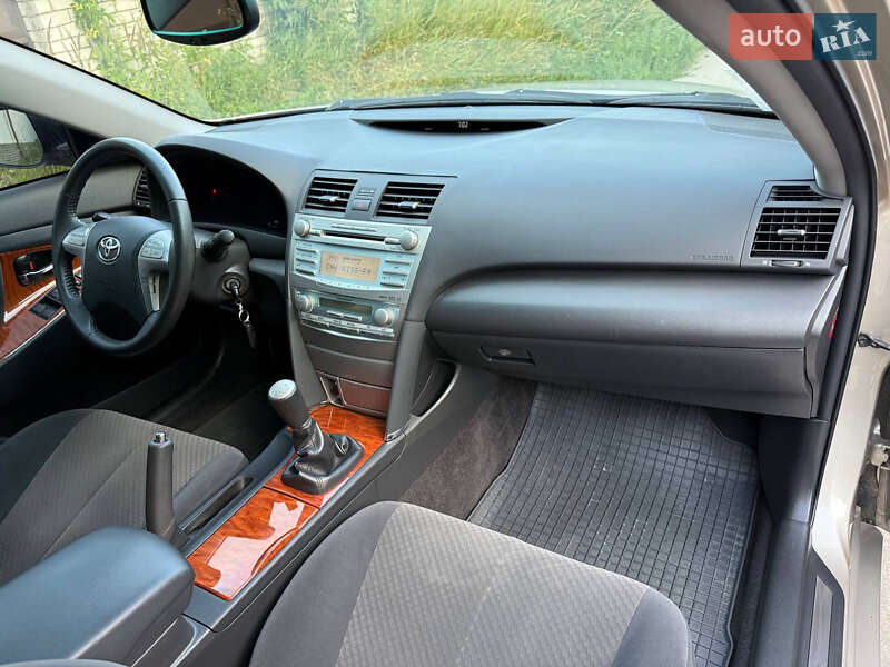 Toyota Camry 2008