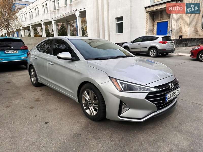 Hyundai-26