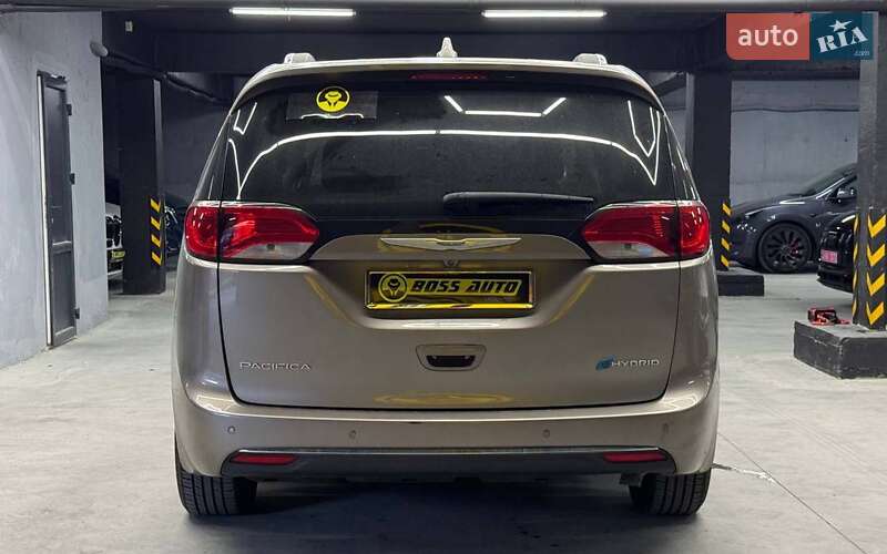 Chrysler Pacifica 2017