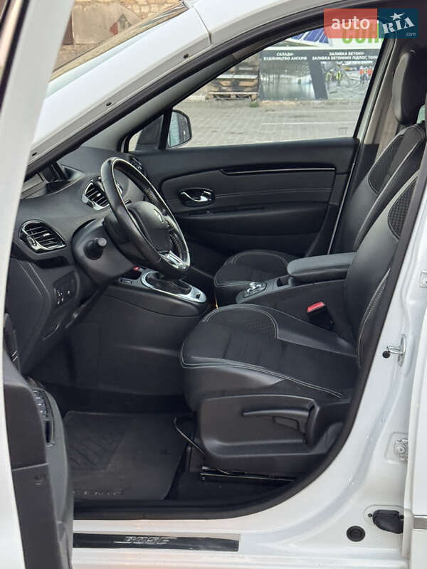 Renault Grand Scenic 2015