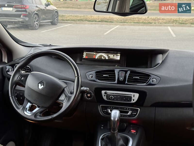 Renault Grand Scenic 2015