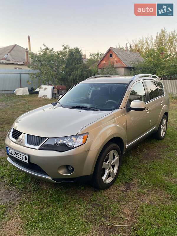 Mitsubishi Outlander 2008