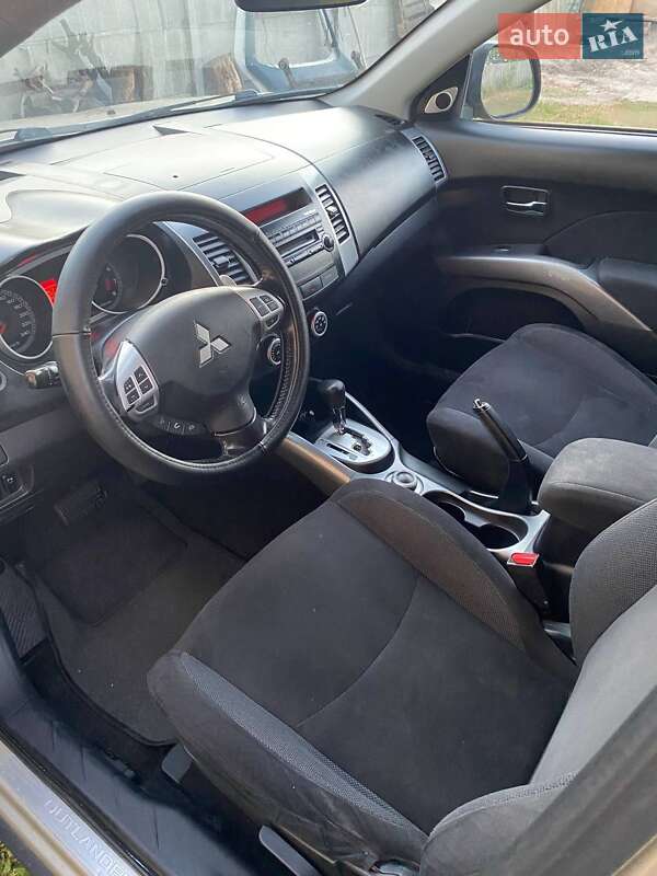 Mitsubishi Outlander 2008