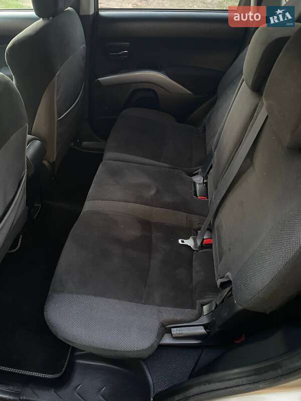 Mitsubishi Outlander 2008