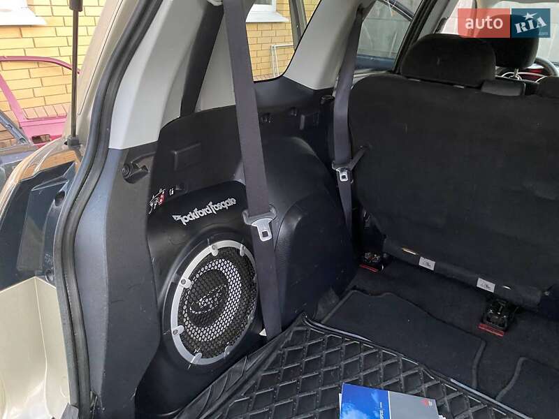 Mitsubishi Outlander 2008