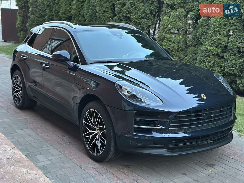Porsche Macan 2021