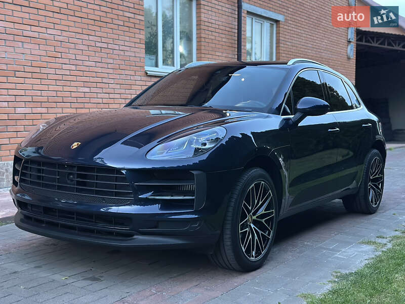 Porsche Macan 2021