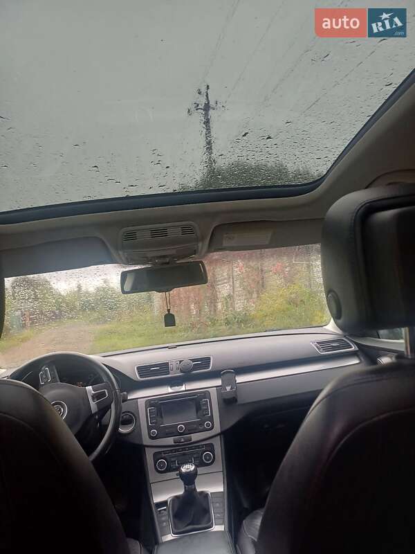 Volkswagen Passat 2011