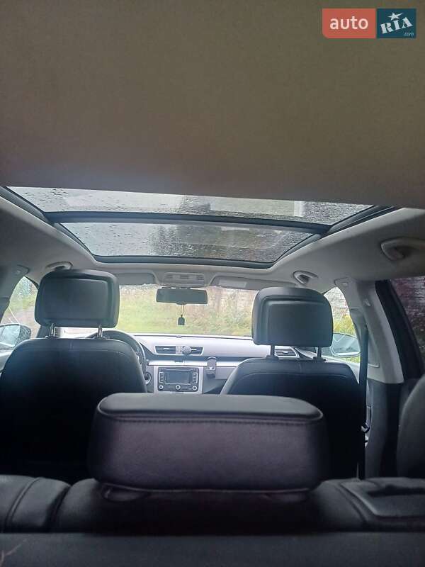 Volkswagen Passat 2011