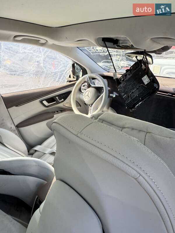 Mercedes-Benz EQS 2023