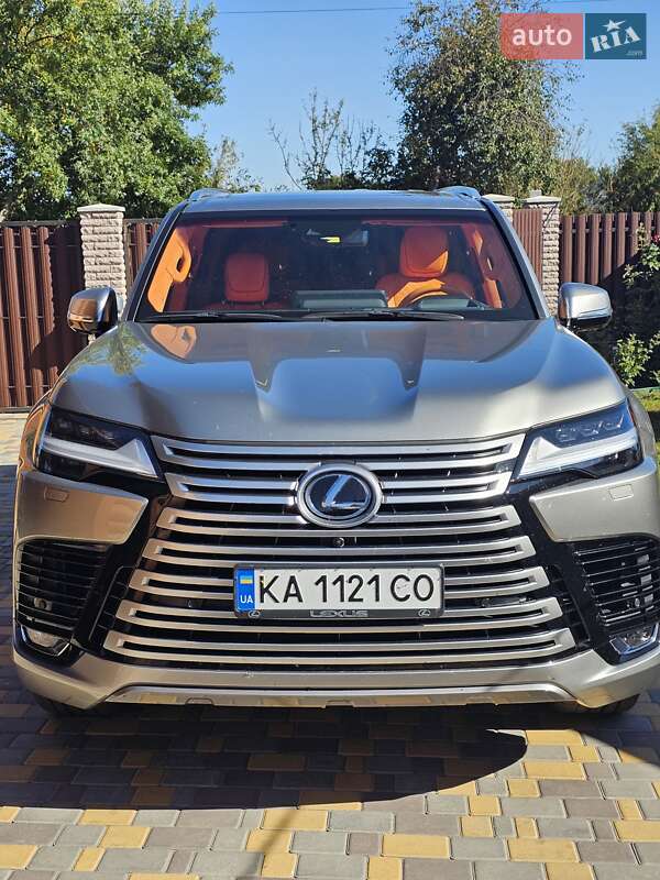 Lexus LX 2023