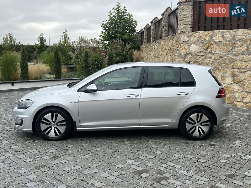 Volkswagen e-Golf 2016