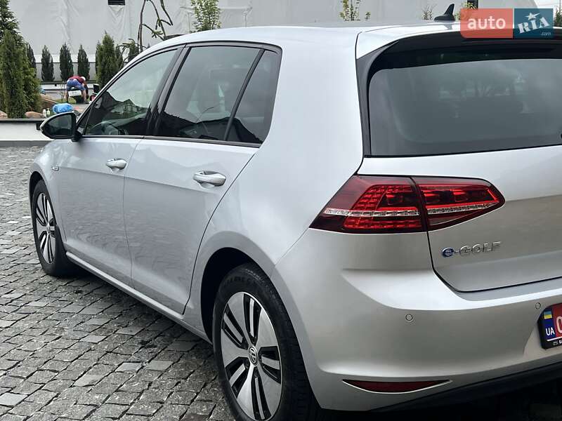 Volkswagen e-Golf 2016