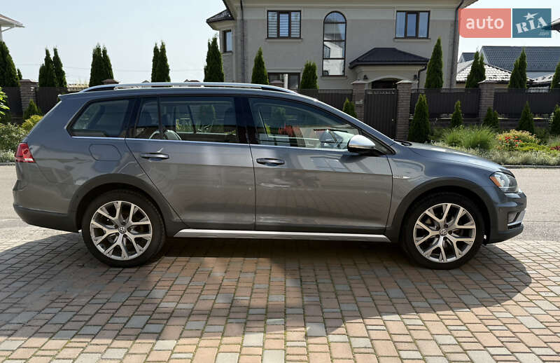 Volkswagen Golf Alltrack 2016