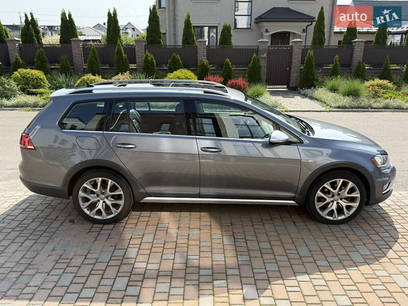 Volkswagen Golf Alltrack 2016