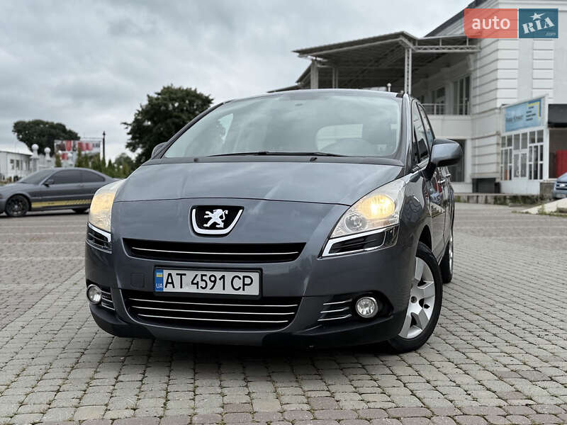 Peugeot 5008 2011