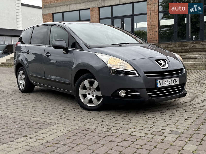Peugeot 5008 2011