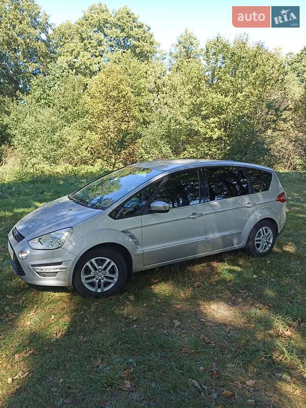 Ford S-Max 2013