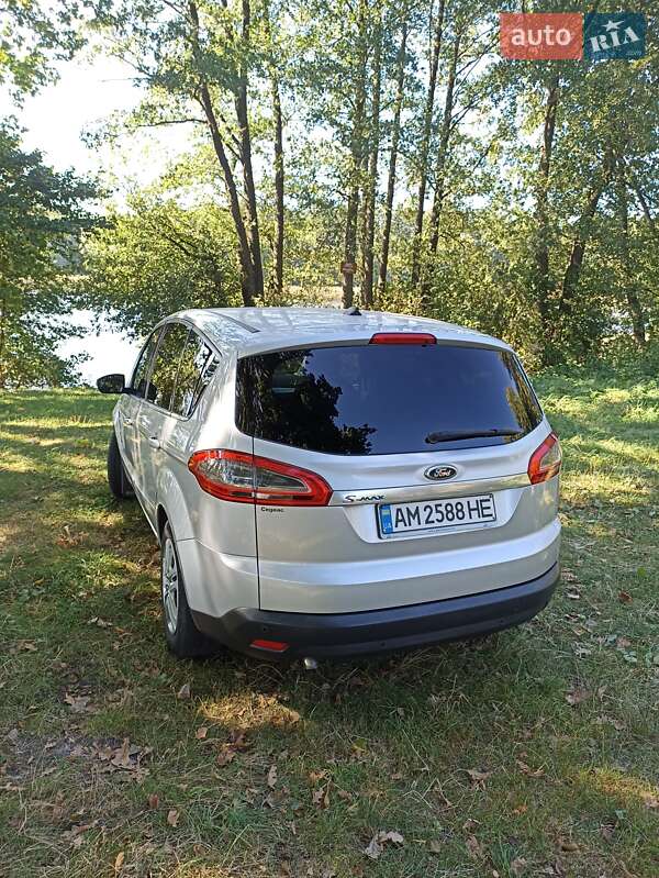 Ford S-Max 2013
