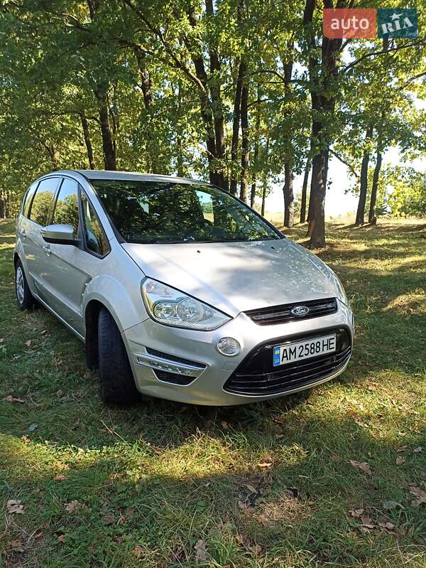 Ford S-Max 2013