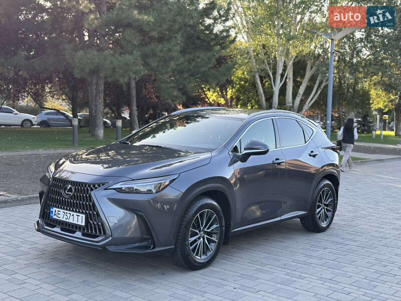 Lexus-0