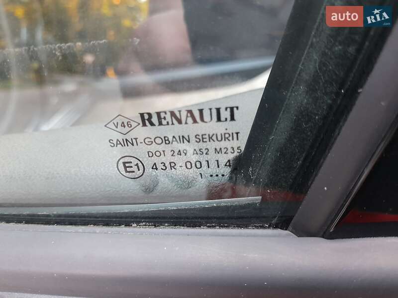 Renault-25