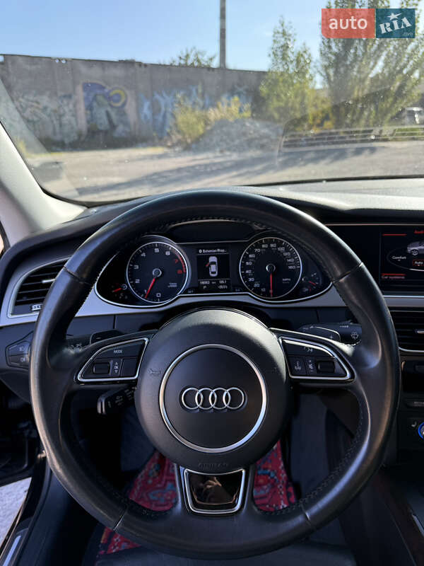 Audi-0