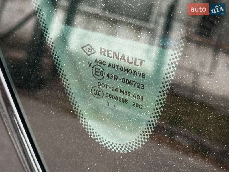 Renault-90